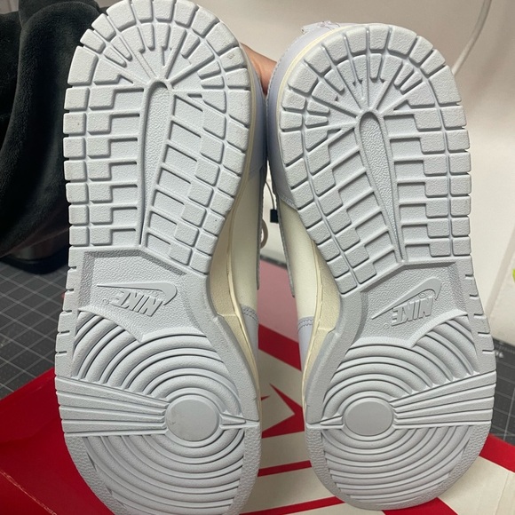 Nike Dunk High in Soft Gray and Off-White - Picture 6 of 8